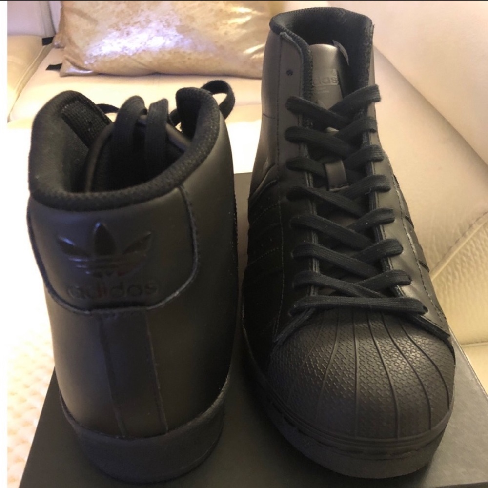 Adidas Pro Model ‘Triple Black’